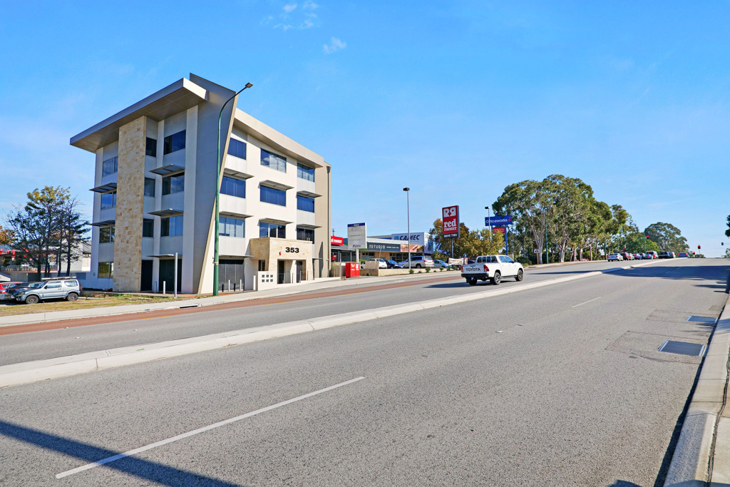 gallery image: 1/353 Shepperton Road, East Victoria Park WA