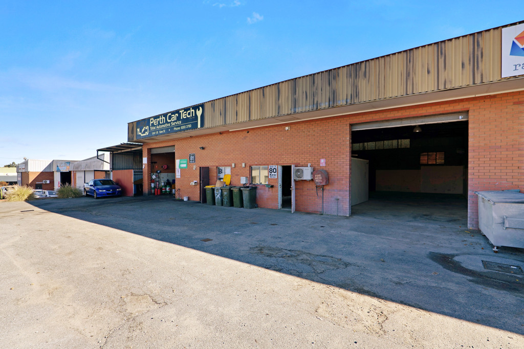 gallery image: 2/242 Star Street, Welshpool WA