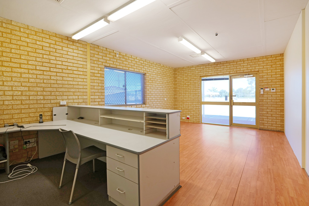 gallery image: 9 Felspar Street, Welshpool WA