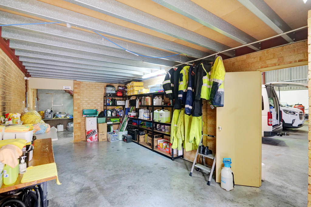 gallery image: 10 Hyne Road, South Guildford WA