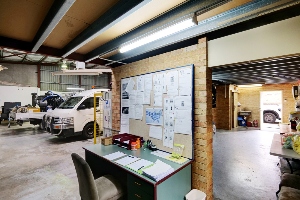 gallery image: 10 Hyne Road, South Guildford WA