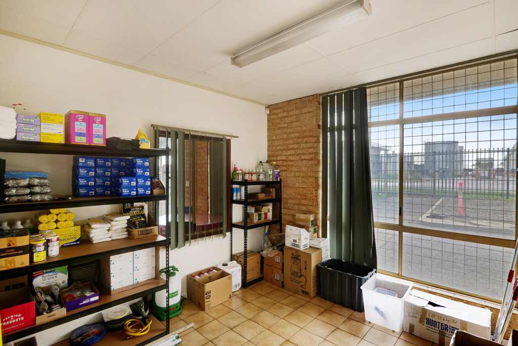 gallery image: 10 Hyne Road, South Guildford WA