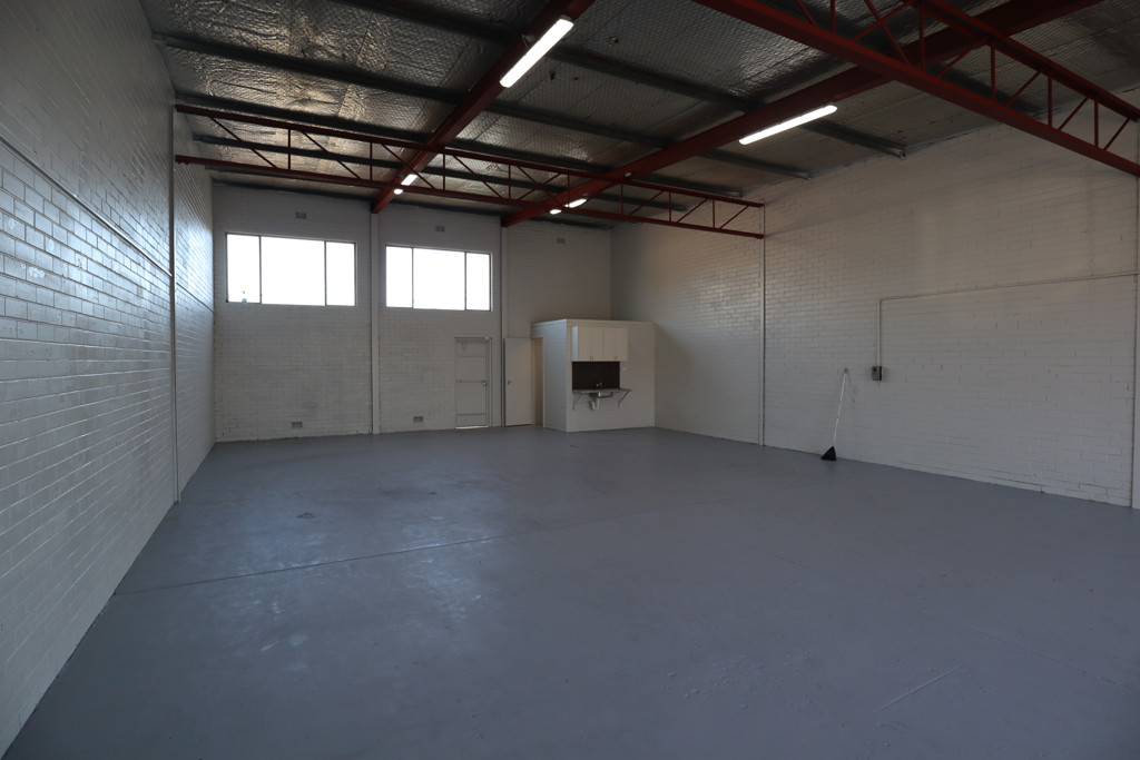 gallery image: Unit 4/11 Milford Street, East Victoria Park WA