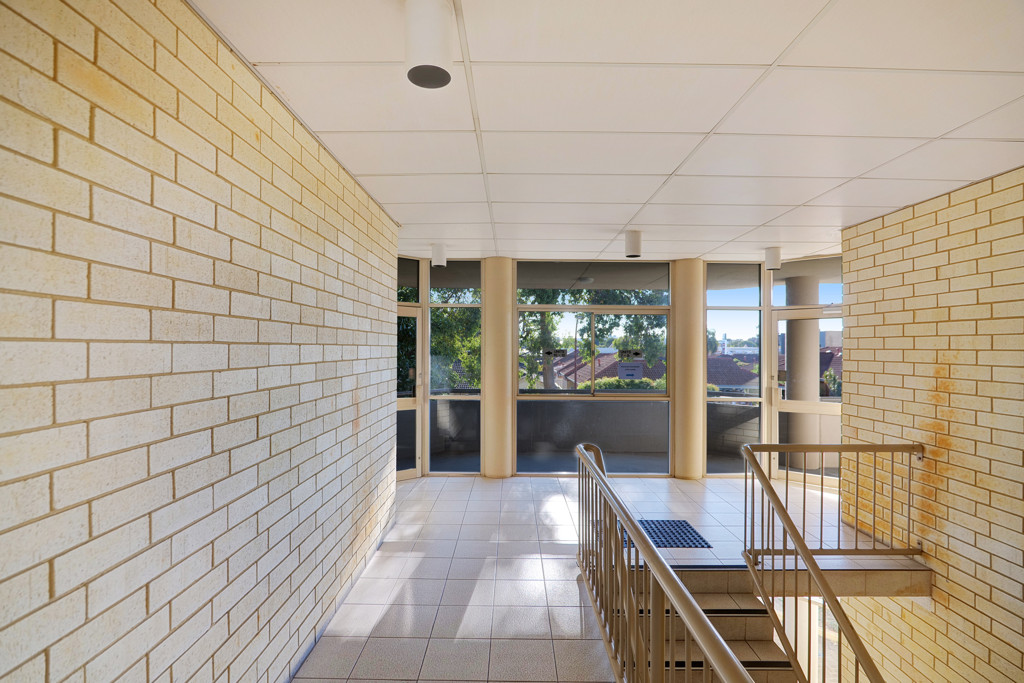 gallery image: 10/4-8 Queen Street, Bentley WA
