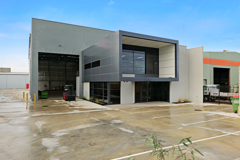 gallery image: 1/18 Casella Place, Kewdale WA