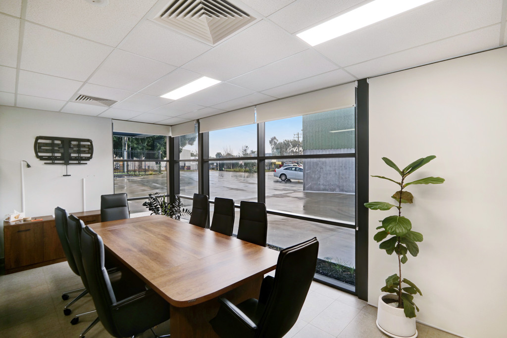 gallery image: 1/18 Casella Place, Kewdale WA