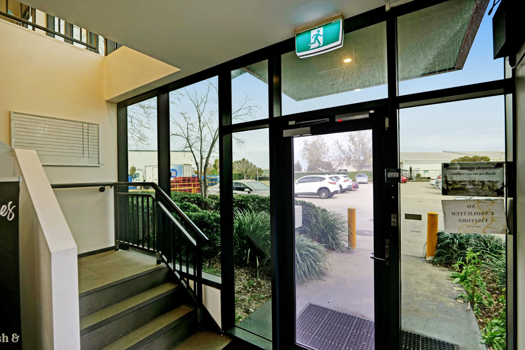 gallery image: 17 Ferguson Street, Kewdale WA