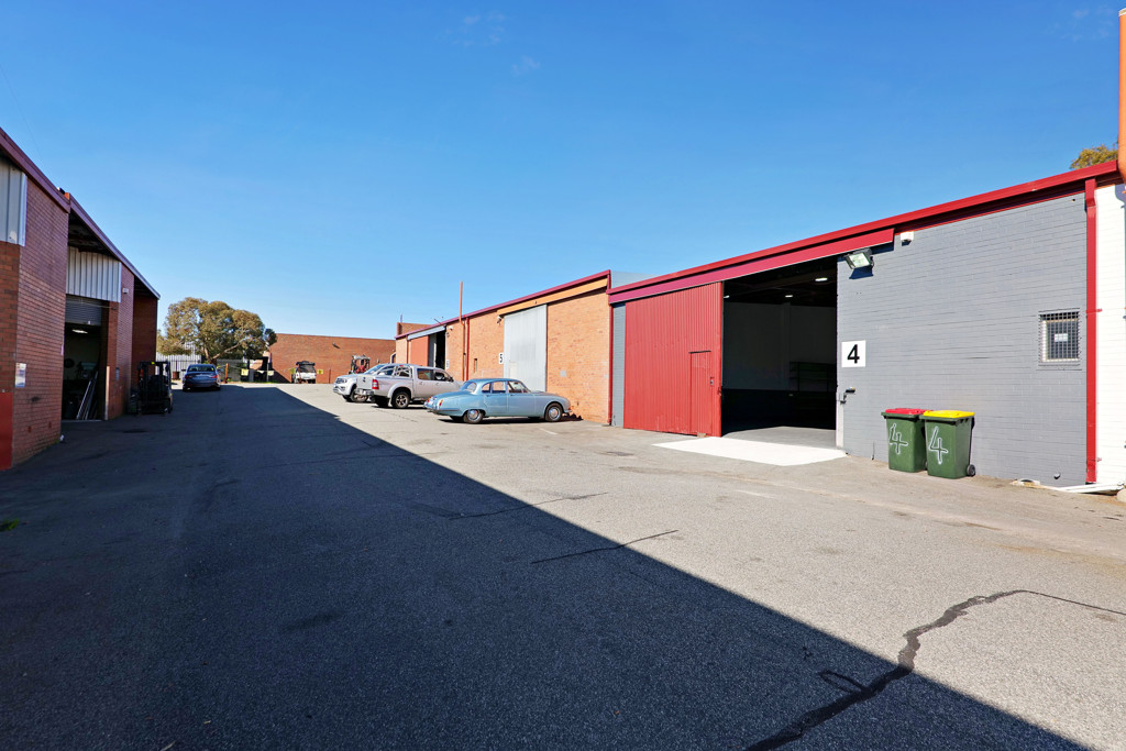 gallery image: 4/108 Briggs Street, Welshpool WA