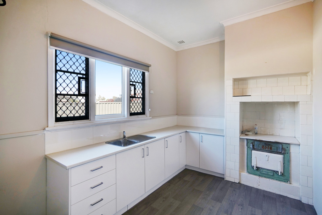 gallery image: 1 Brockman Road, Midland WA