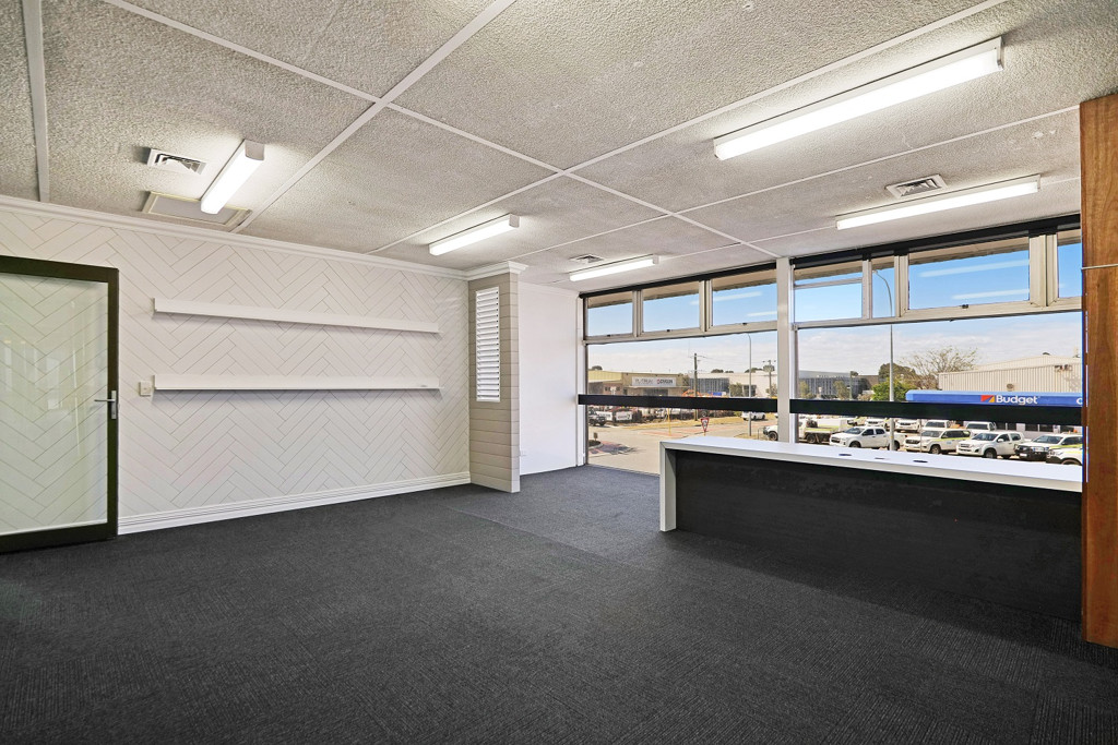 gallery image: 2/82 Belmont Avenue, Belmont WA