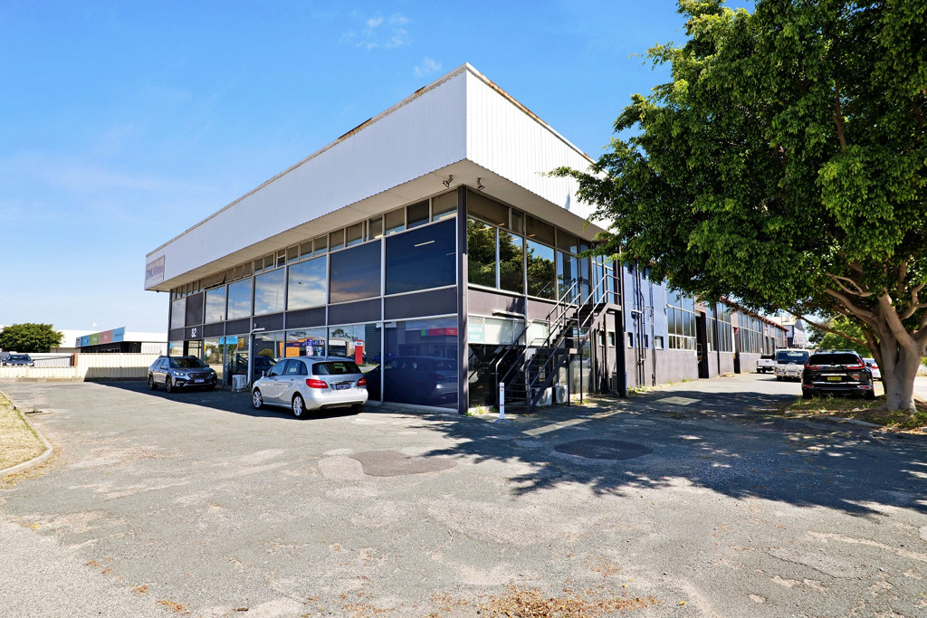 gallery image: 2/82 Belmont Avenue, Belmont WA