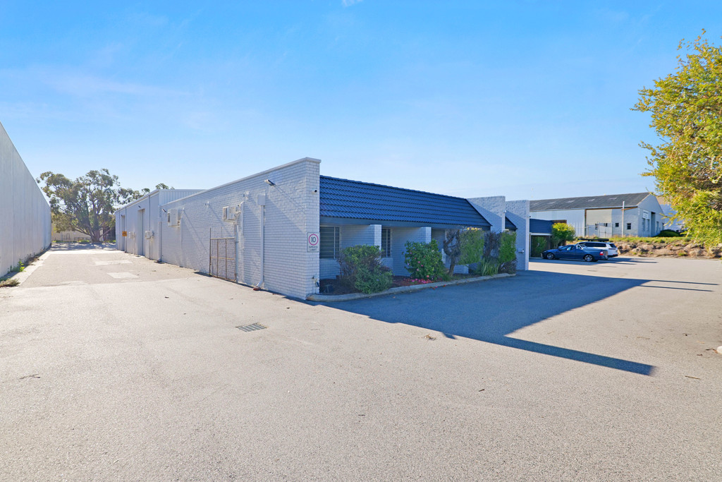 gallery image: 1/79 Robinson Avenue, Belmont WA