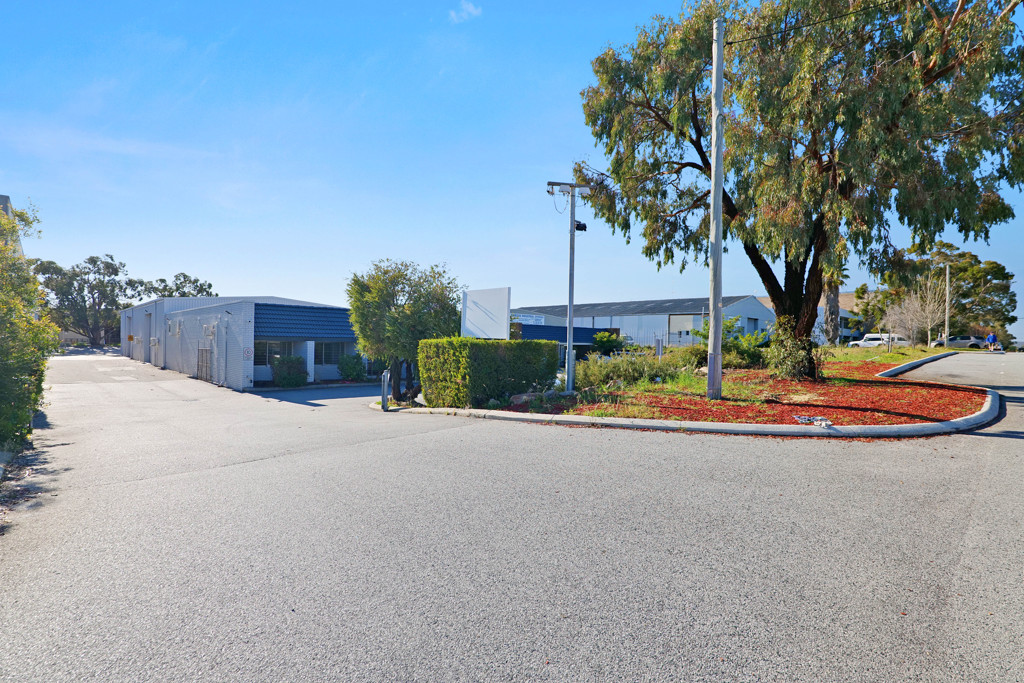 gallery image: 1/79 Robinson Avenue, Belmont WA