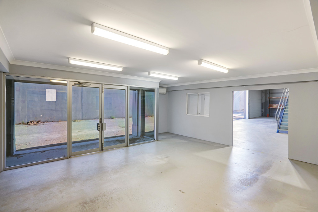 gallery image: 1/79 Robinson Avenue, Belmont WA