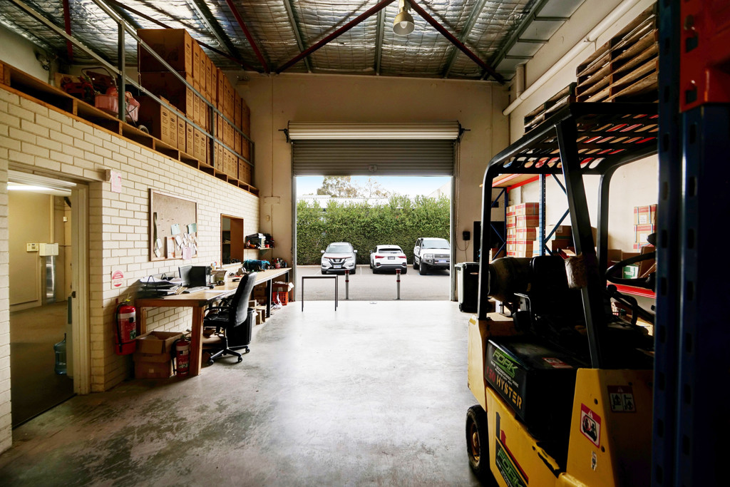 gallery image: Unit 6/52-54 Kent Street, Cannington WA