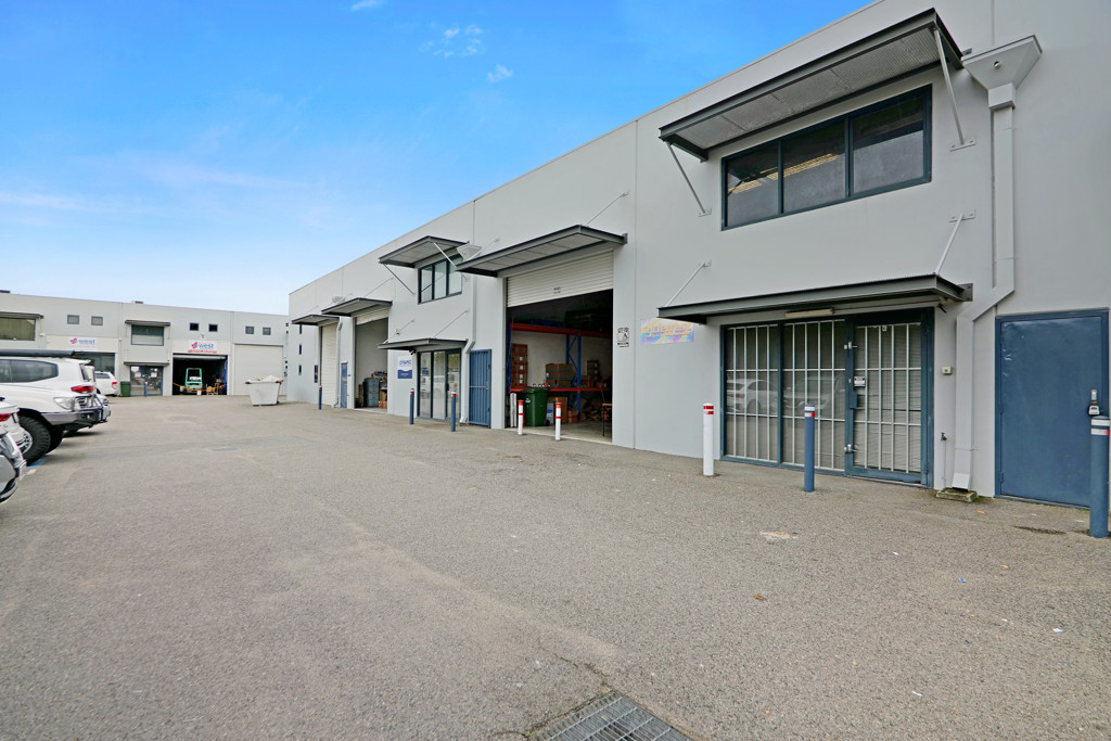 gallery image: Unit 6/52-54 Kent Street, Cannington WA