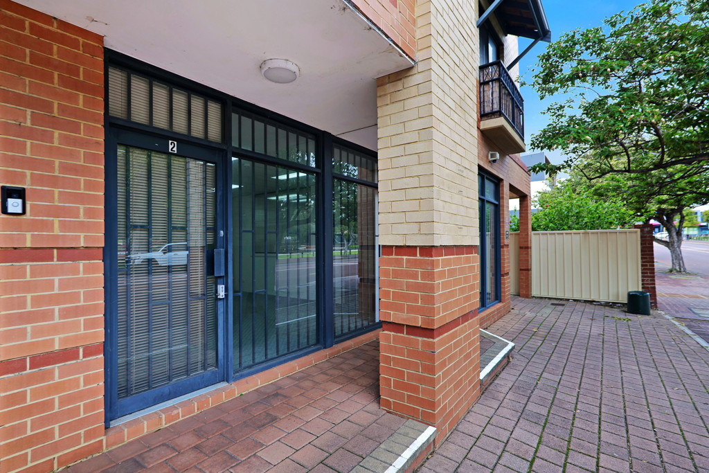 gallery image: 2/990 Albany Highway, East Victoria Park WA