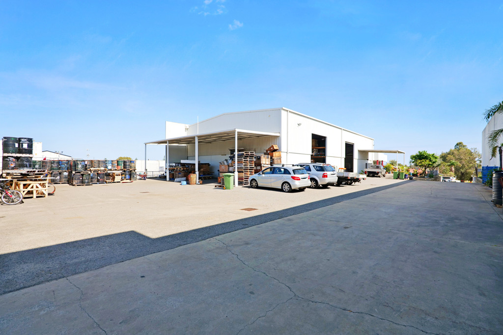 gallery image: 7 Savill Place, Carlisle WA