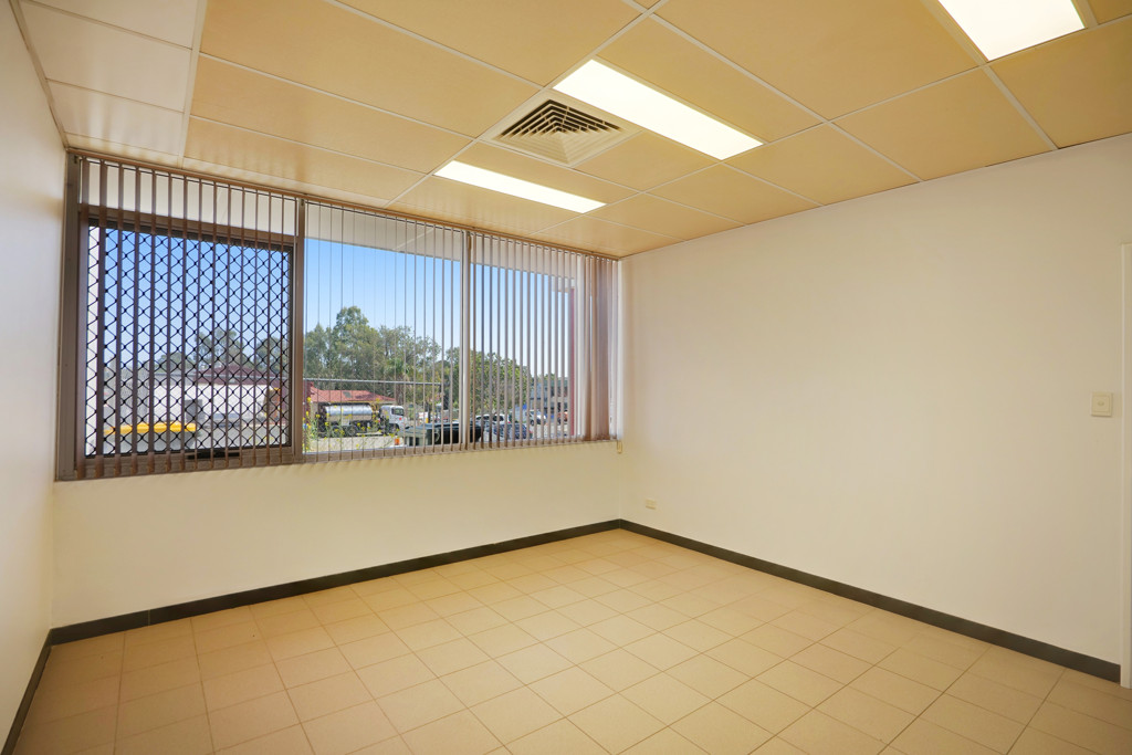 gallery image: 7 Savill Place, Carlisle WA
