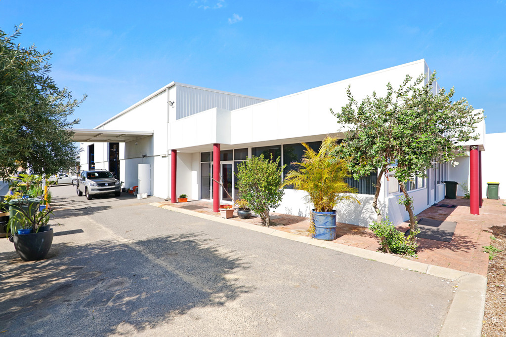 gallery image: 7 Savill Place, Carlisle WA