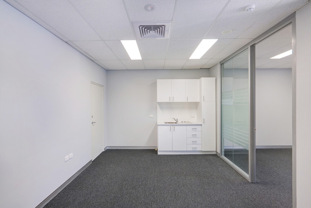 gallery image: 1/353 Shepperton Road, East Victoria Park WA
