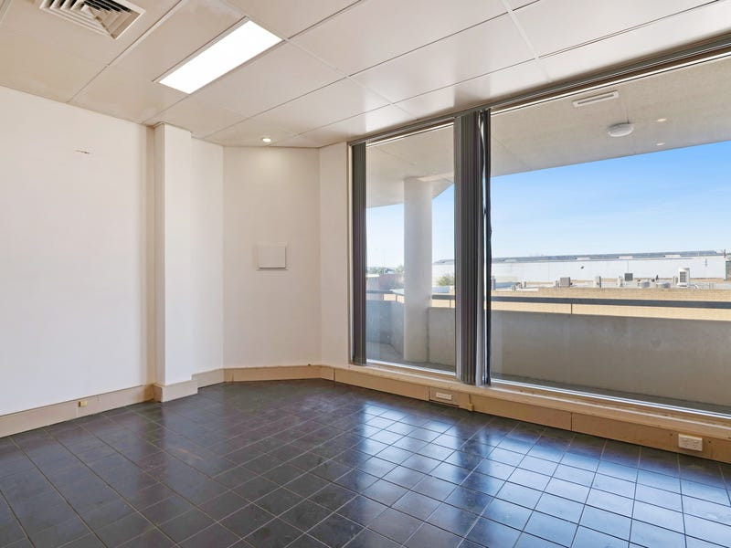 gallery image: 10/4-8 Queen Street, Bentley WA