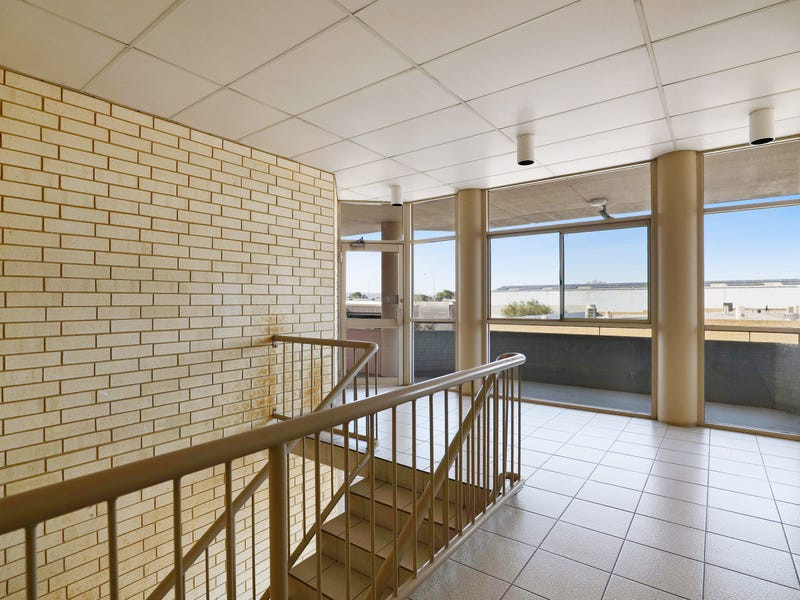 gallery image: 10/4-8 Queen Street, Bentley WA