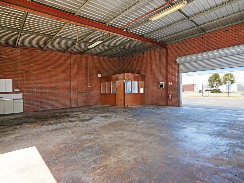gallery image: 244 Treasure Road, Welshpool WA