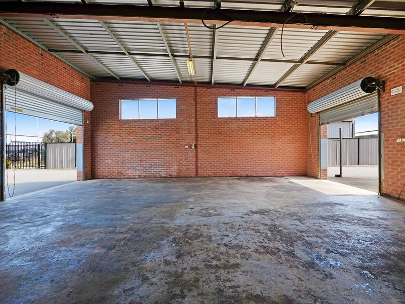 gallery image: 244 Treasure Road, Welshpool WA