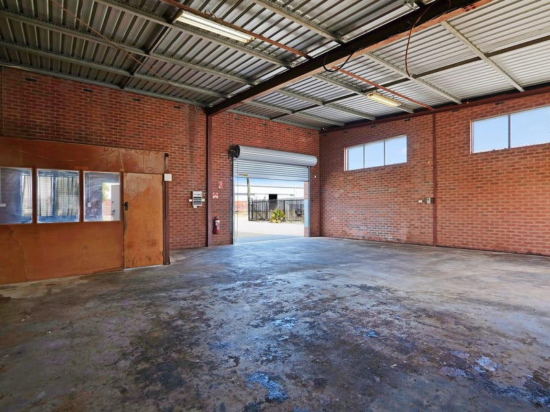 gallery image: 244 Treasure Road, Welshpool WA