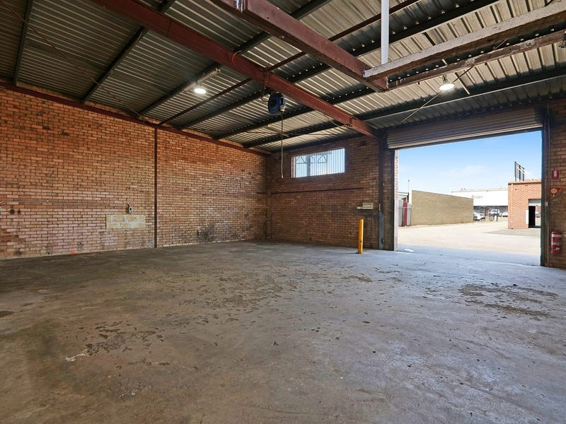 gallery image: 244 Treasure Road, Welshpool WA