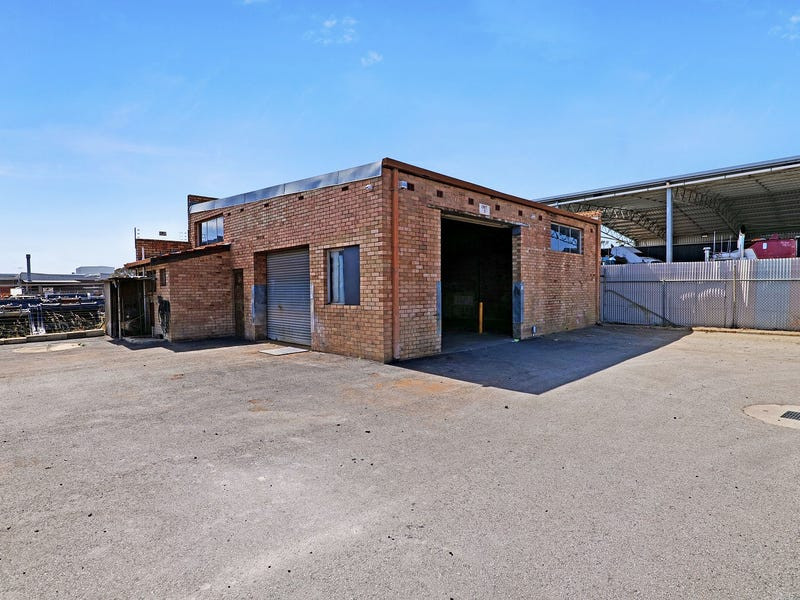 gallery image: 244 Treasure Road, Welshpool WA