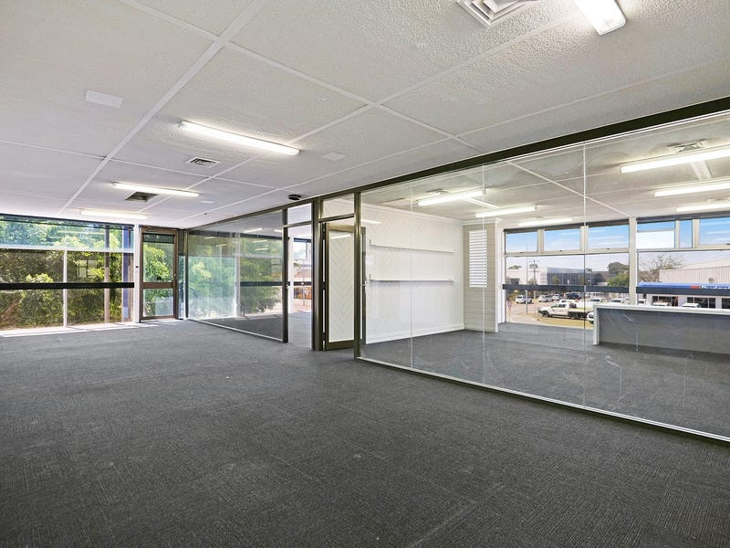 gallery image: Unit 2/82 Belmont Avenue, Belmont WA