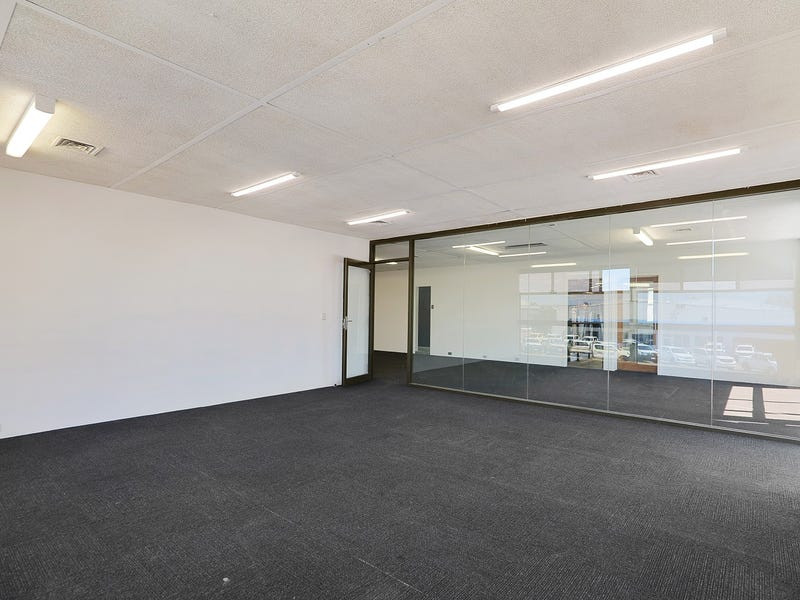 gallery image: Unit 2/82 Belmont Avenue, Belmont WA