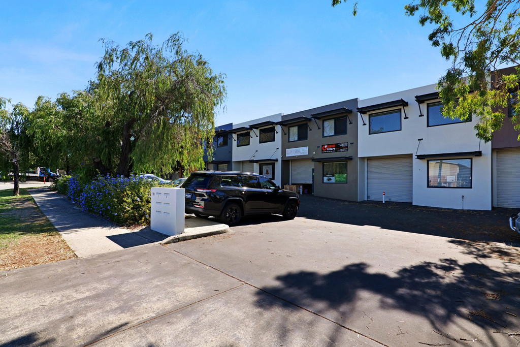 gallery image: Unit 3/178 Planet Street, Carlisle WA