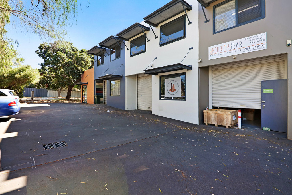 gallery image: Unit 3/178 Planet Street, Carlisle WA