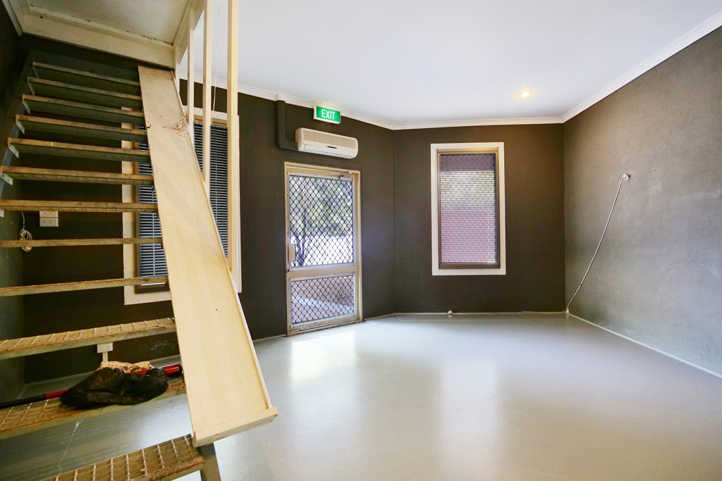 gallery image: 18A & B Hubert Street, Belmont WA