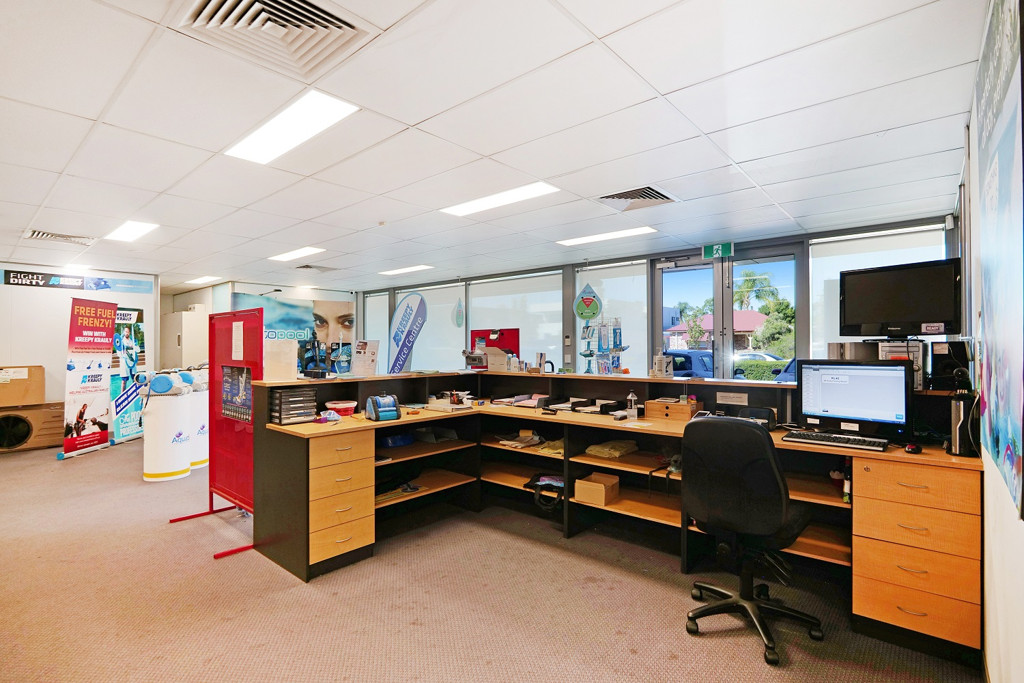 gallery image: Unit 4/115 Belmont Avenue, Belmont WA