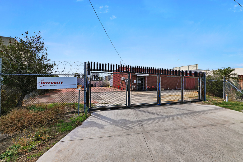 gallery image: 16 Muros Place, Midvale WA