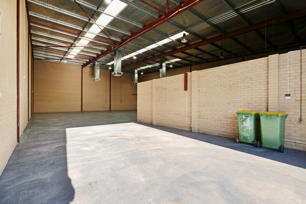 gallery image: 22 Belgravia Street, Belmont WA