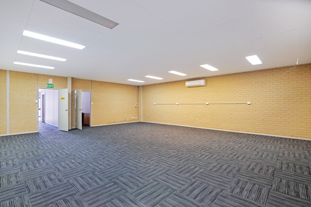 gallery image: 22 Belgravia Street, Belmont WA