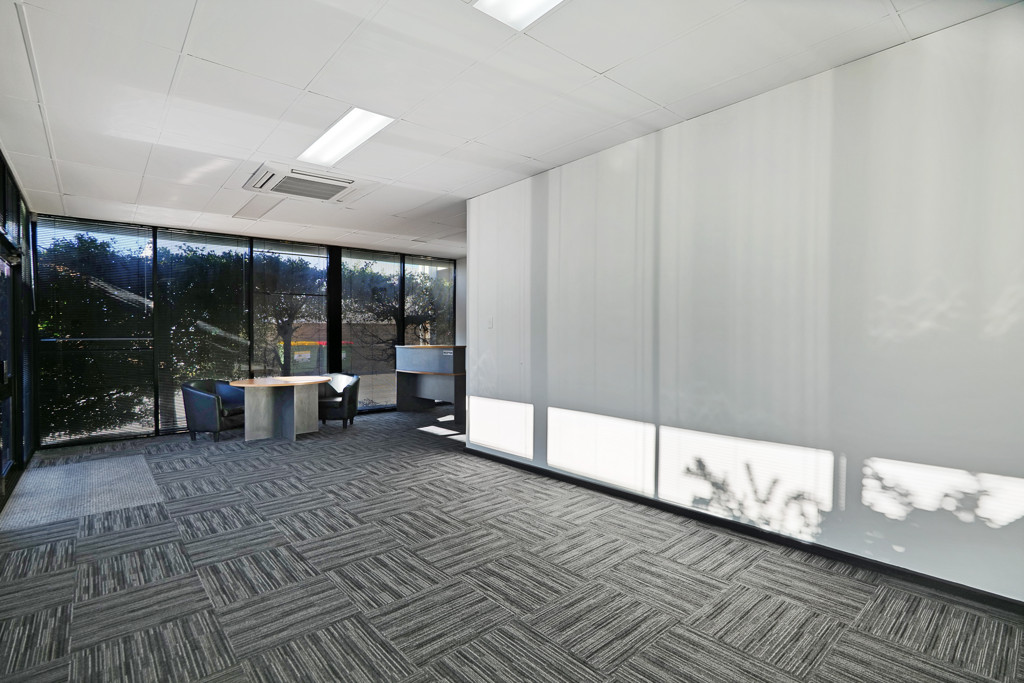 gallery image: 22 Belgravia Street, Belmont WA