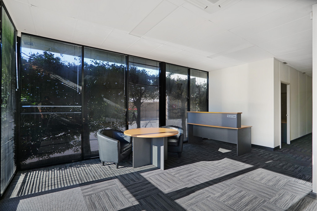 gallery image: 22 Belgravia Street, Belmont WA