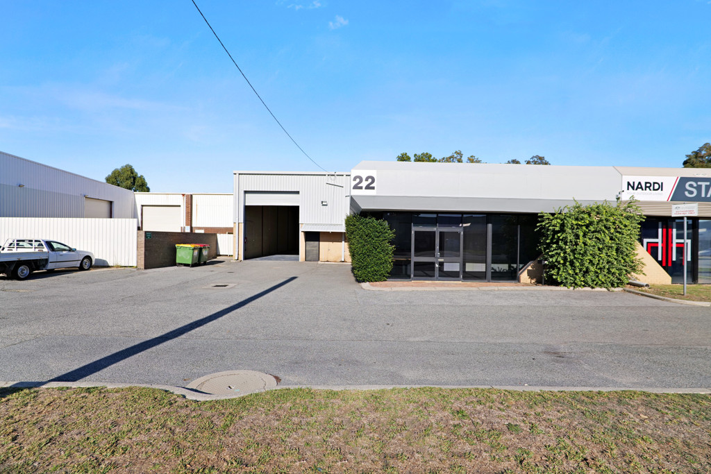 gallery image: 22 Belgravia Street, Belmont WA