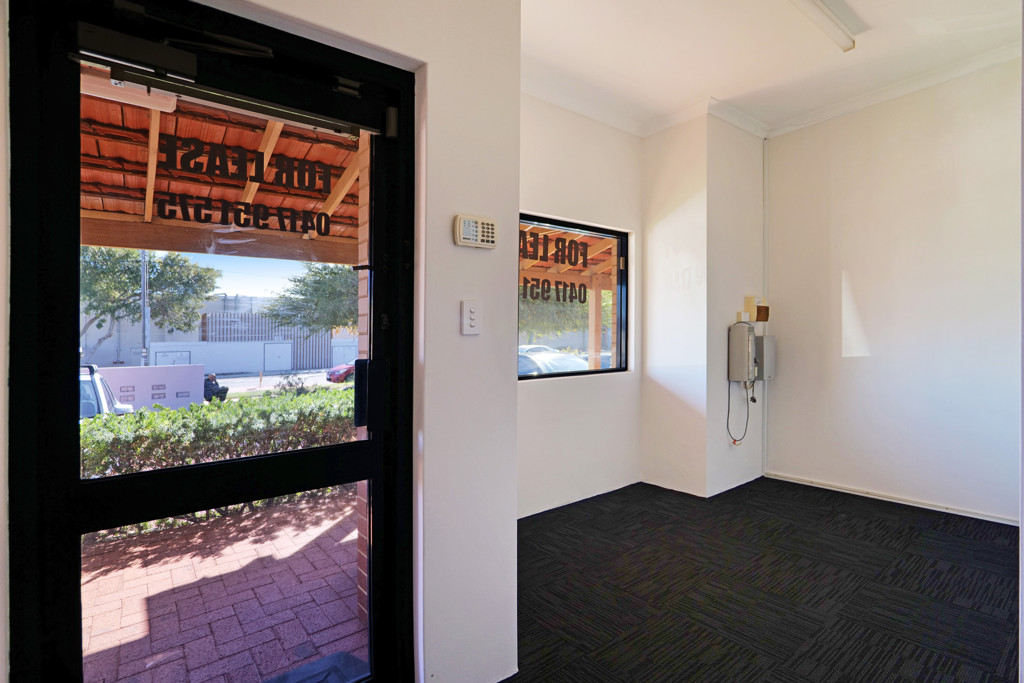 gallery image: Unit 4/226 Fulham Street, Cloverdale WA
