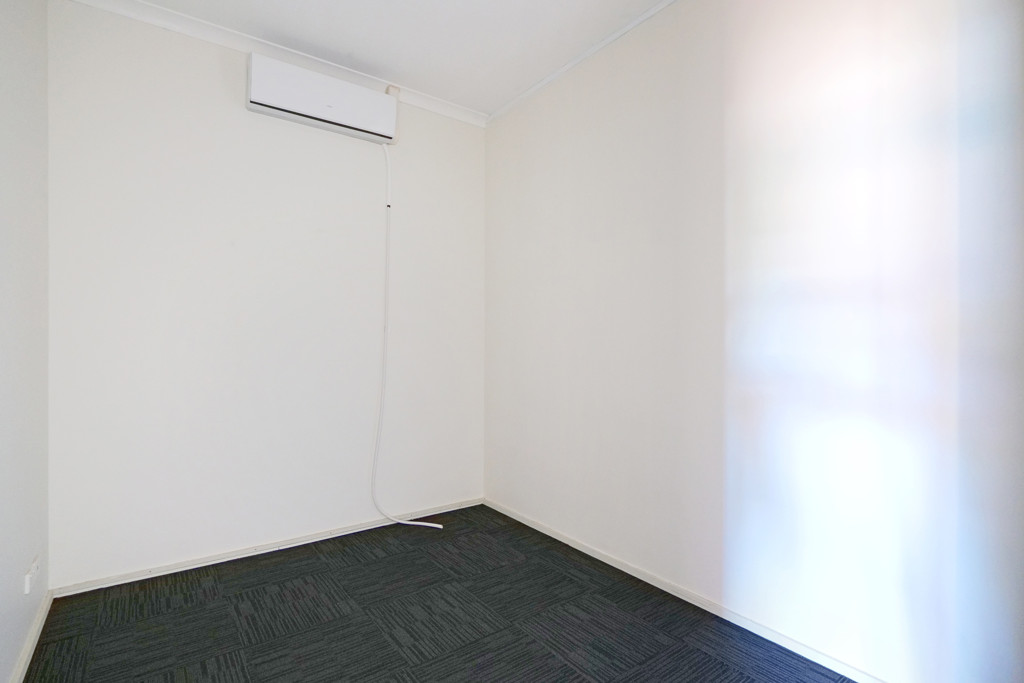gallery image: Unit 4/226 Fulham Street, Cloverdale WA