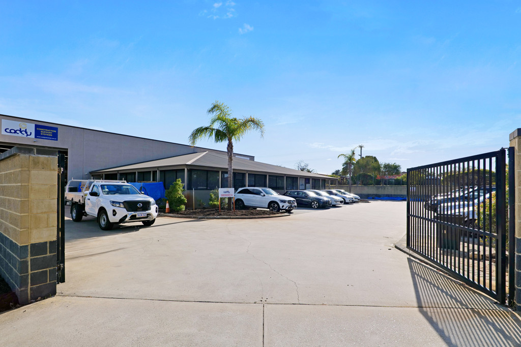 gallery image: 11 Cowcher Place, Belmont WA