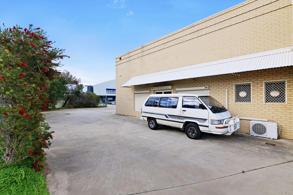 gallery image: 2/27 John Street, Bentley WA