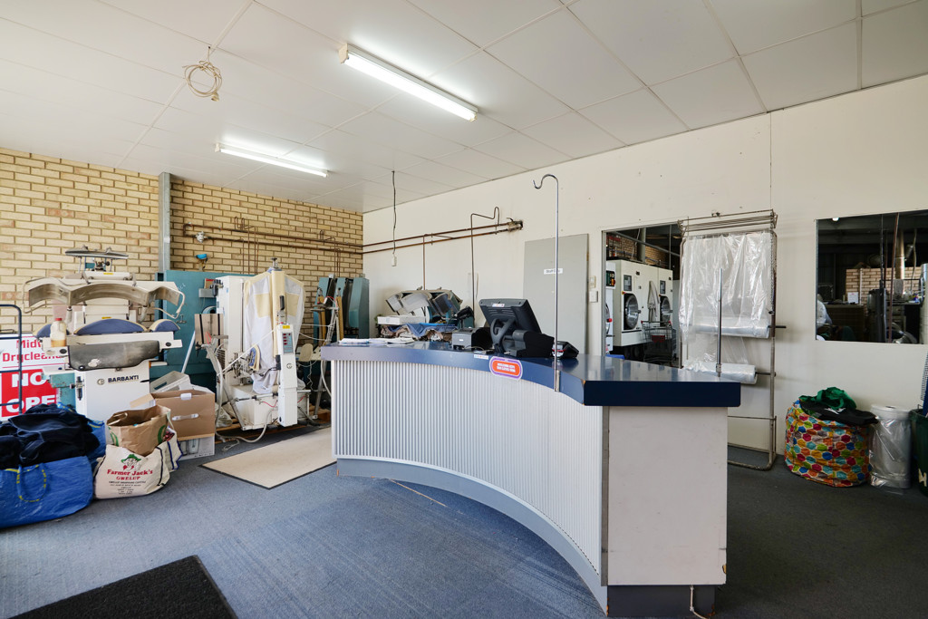 gallery image: 5/125-129 Welshpool Road, Welshpool WA