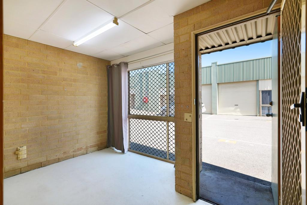 gallery image: 1/92-94 Briggs, Welshpool WA
